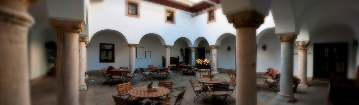 patio del parador de Merida